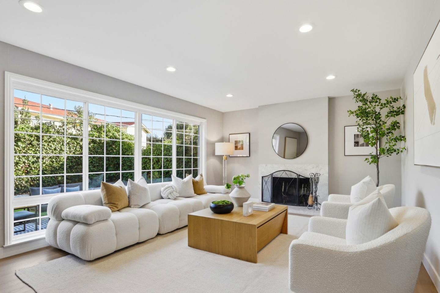 Detail Gallery Image 8 of 42 For 1078 Oaktree Dr, San Jose,  CA 95129 - 5 Beds | 2/1 Baths