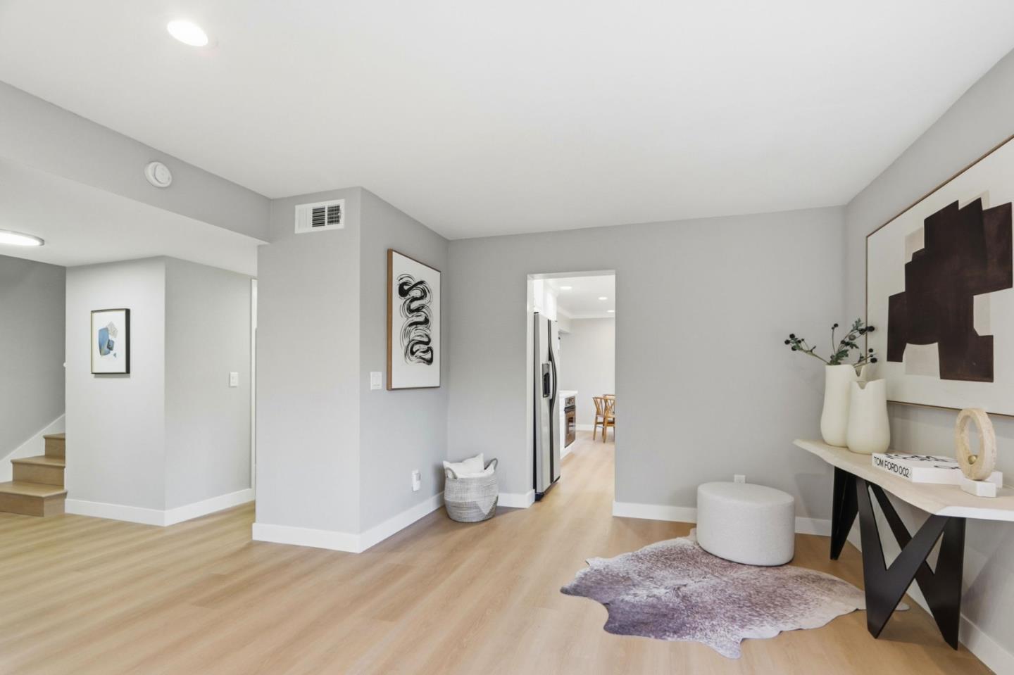 Detail Gallery Image 9 of 42 For 1078 Oaktree Dr, San Jose,  CA 95129 - 5 Beds | 2/1 Baths