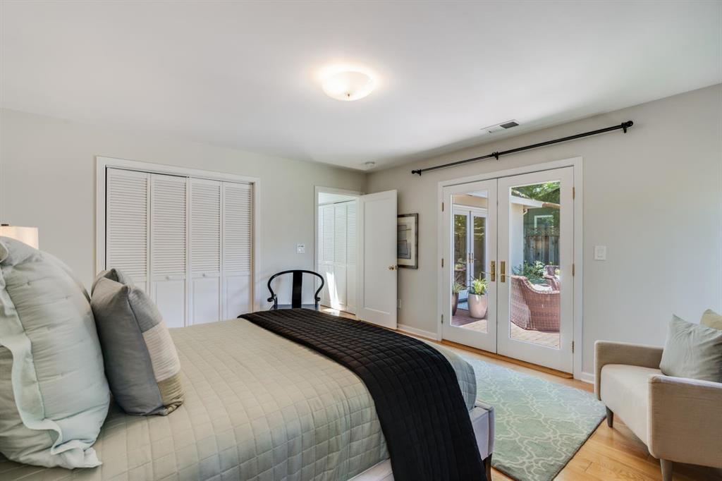 Detail Gallery Image 13 of 28 For 831 Bruce Dr, Palo Alto,  CA 94303 - 3 Beds | 2 Baths