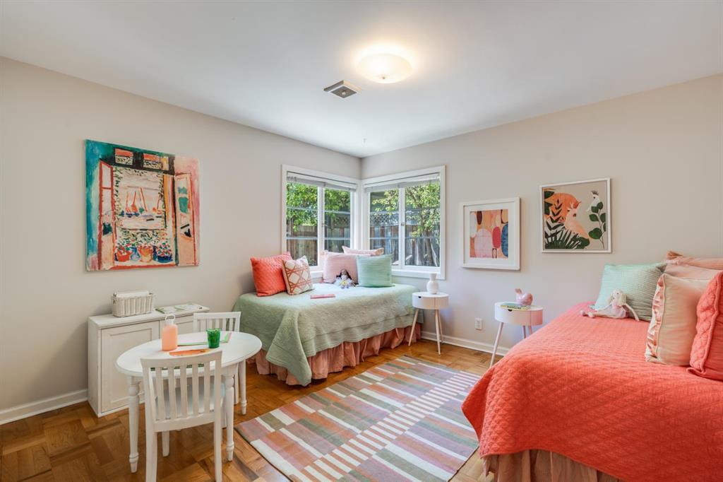 Detail Gallery Image 16 of 28 For 831 Bruce Dr, Palo Alto,  CA 94303 - 3 Beds | 2 Baths