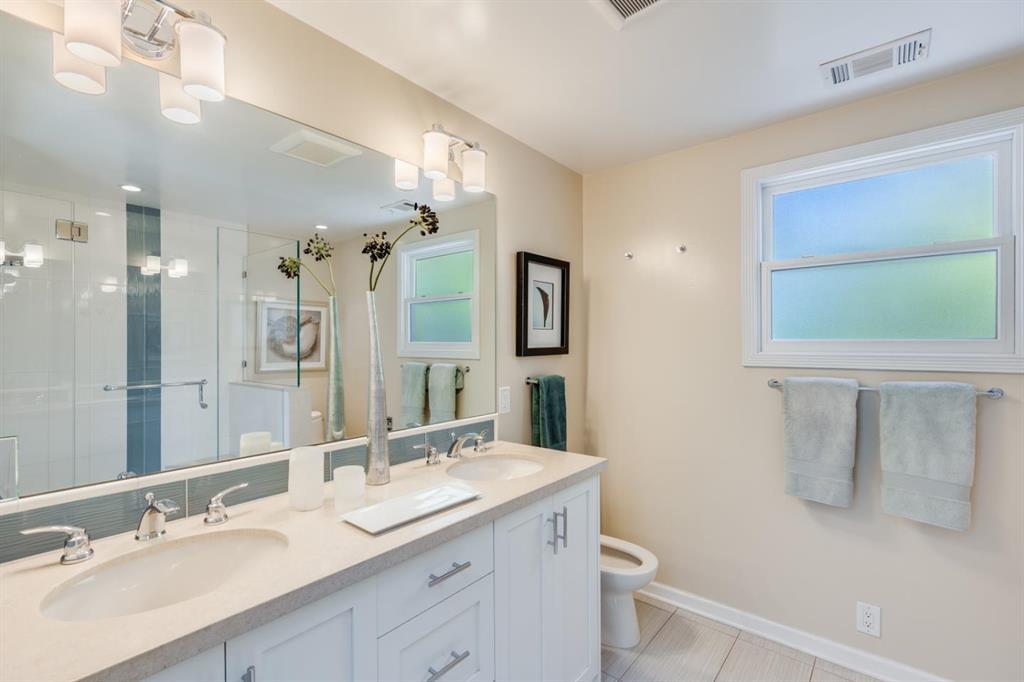 Detail Gallery Image 17 of 28 For 831 Bruce Dr, Palo Alto,  CA 94303 - 3 Beds | 2 Baths