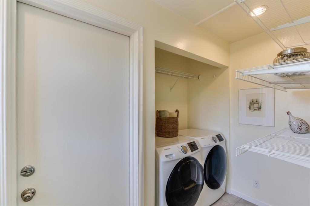 Detail Gallery Image 22 of 28 For 831 Bruce Dr, Palo Alto,  CA 94303 - 3 Beds | 2 Baths