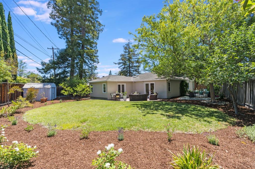 Detail Gallery Image 28 of 28 For 831 Bruce Dr, Palo Alto,  CA 94303 - 3 Beds | 2 Baths