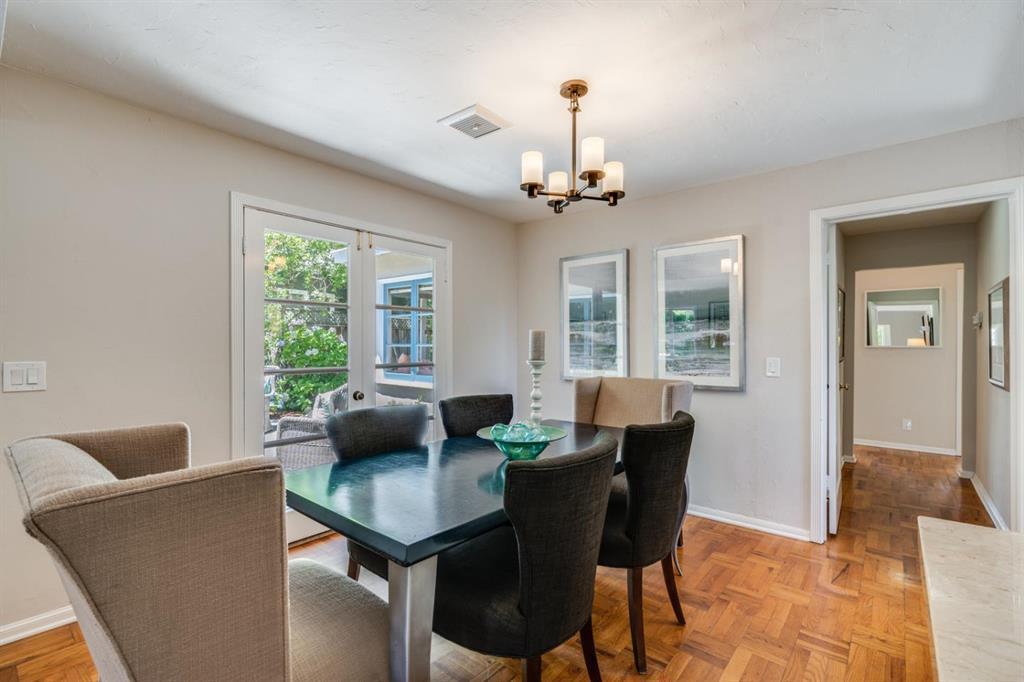 Detail Gallery Image 7 of 28 For 831 Bruce Dr, Palo Alto,  CA 94303 - 3 Beds | 2 Baths