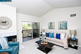 Detail Gallery Image 3 of 14 For 6971 Dublin Meadows St #F,  Dublin,  CA 94568 - 2 Beds | 2 Baths