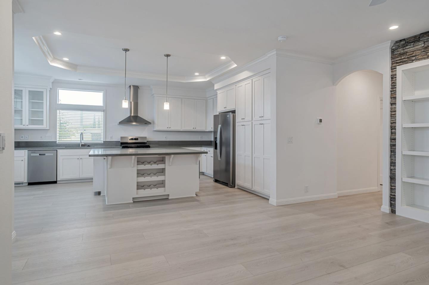 Detail Gallery Image 10 of 40 For 238 Chateau La Salle Dr #238,  San Jose,  CA 95111 - 3 Beds | 3 Baths