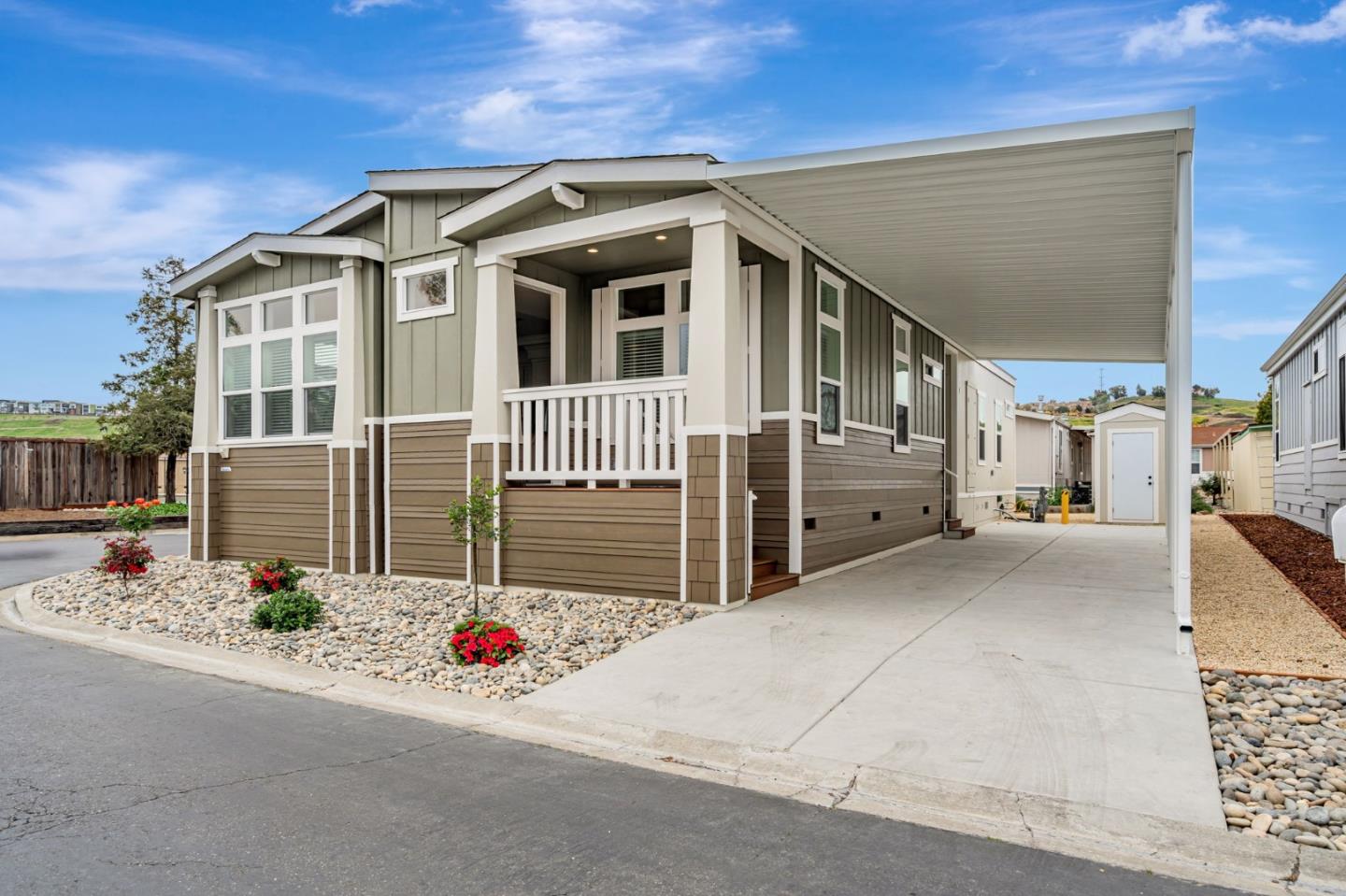 Detail Gallery Image 3 of 40 For 238 Chateau La Salle Dr #238,  San Jose,  CA 95111 - 3 Beds | 3 Baths