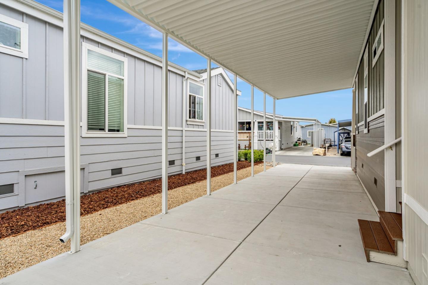 Detail Gallery Image 5 of 40 For 238 Chateau La Salle Dr #238,  San Jose,  CA 95111 - 3 Beds | 3 Baths