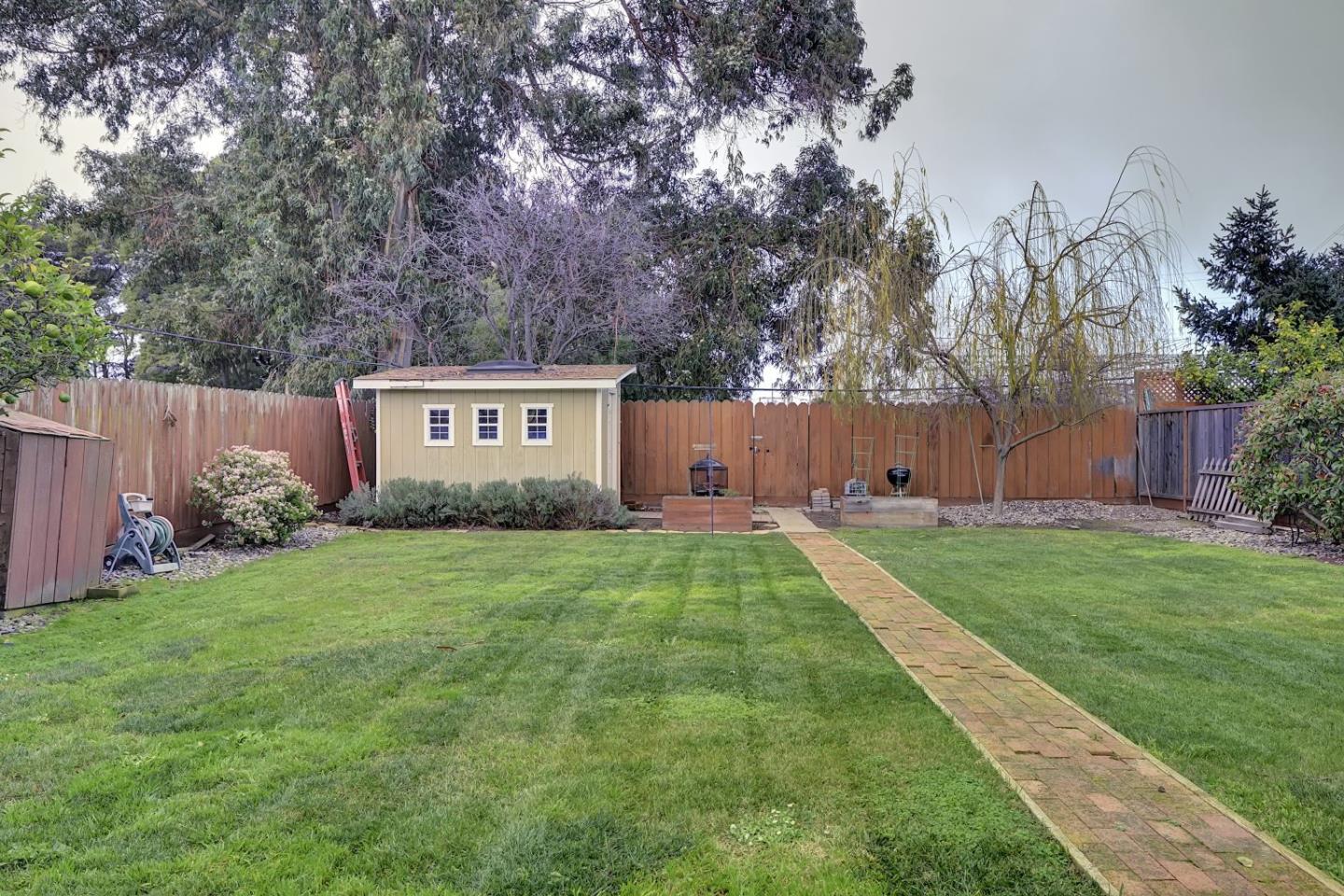 Detail Gallery Image 29 of 37 For 1605 Trollman Ave, San Mateo,  CA 94401 - 4 Beds | 2/1 Baths