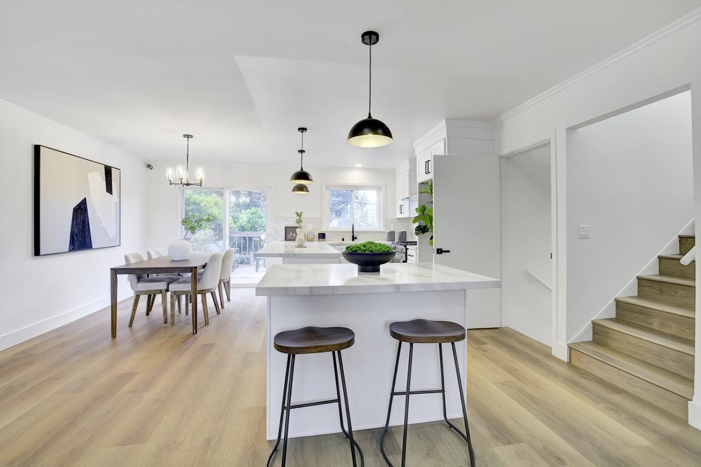 Detail Gallery Image 7 of 37 For 1605 Trollman Ave, San Mateo,  CA 94401 - 4 Beds | 2/1 Baths