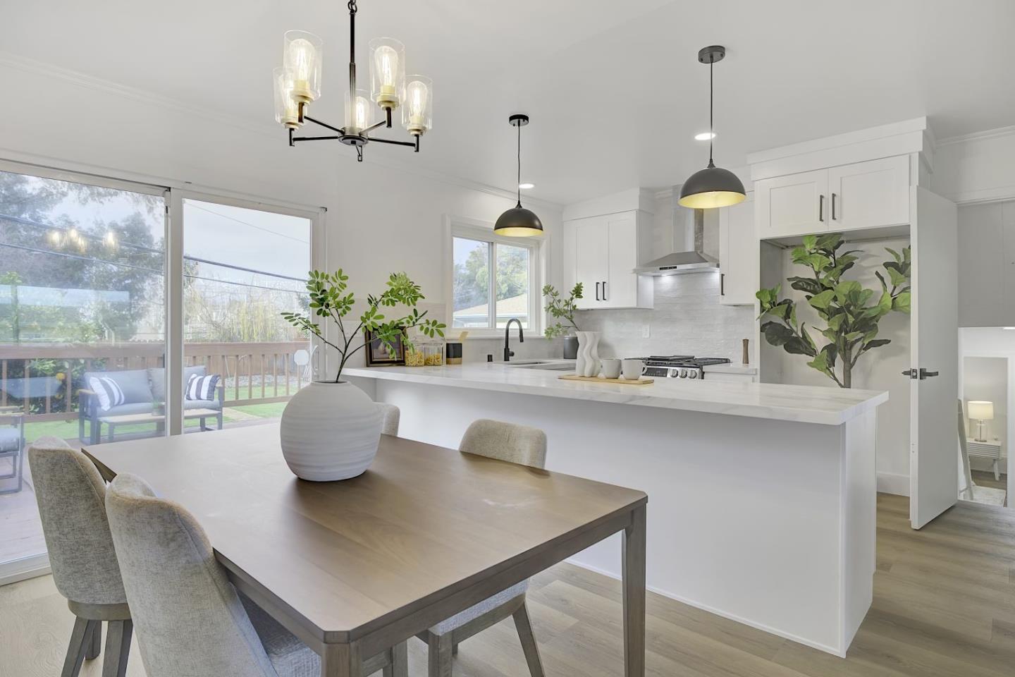 Detail Gallery Image 9 of 37 For 1605 Trollman Ave, San Mateo,  CA 94401 - 4 Beds | 2/1 Baths