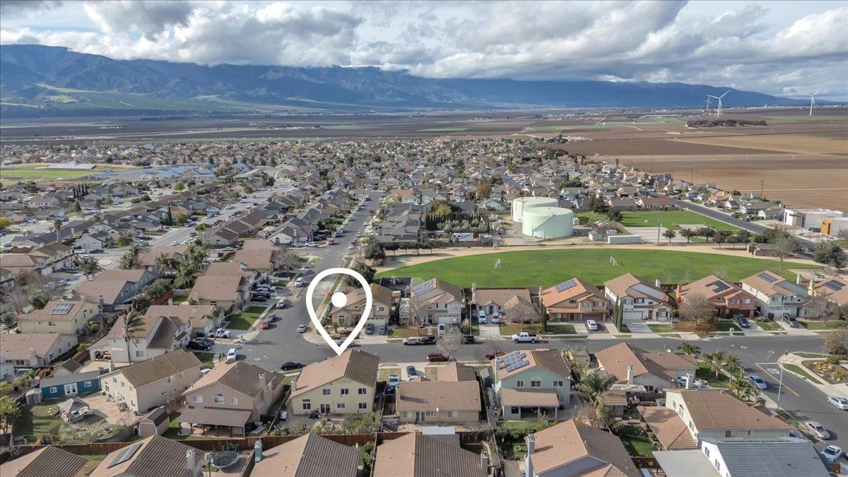 Detail Gallery Image 28 of 44 For 1218 Carmelo, Soledad,  CA 93960 - 6 Beds | 3 Baths