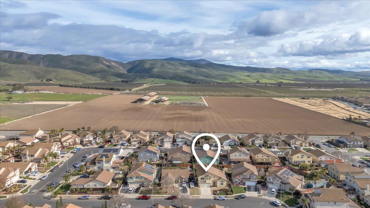 Detail Gallery Image 29 of 44 For 1218 Carmelo, Soledad,  CA 93960 - 6 Beds | 3 Baths