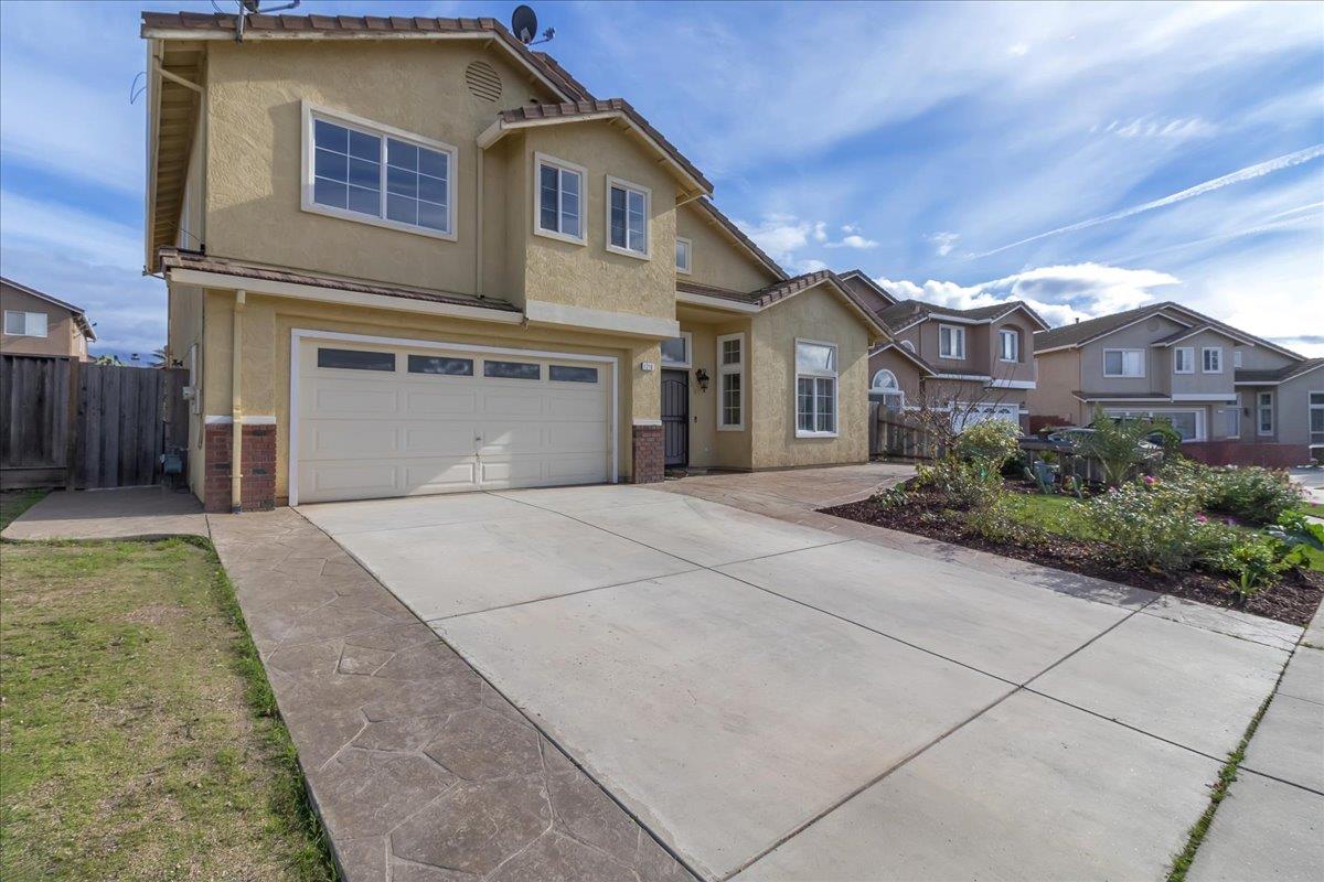 Detail Gallery Image 32 of 44 For 1218 Carmelo, Soledad,  CA 93960 - 6 Beds | 3 Baths