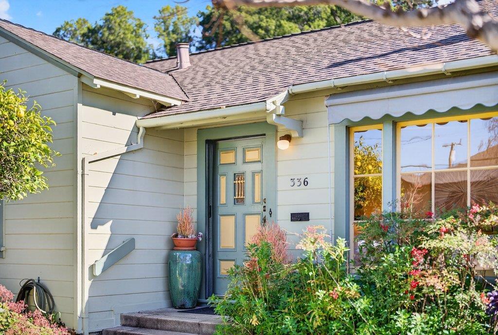 Detail Gallery Image 4 of 48 For 336 Dakota Ave, Santa Cruz,  CA 95060 - 2 Beds | 1 Baths