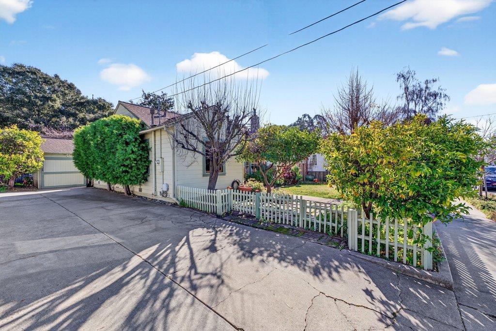 Detail Gallery Image 40 of 48 For 336 Dakota Ave, Santa Cruz,  CA 95060 - 2 Beds | 1 Baths