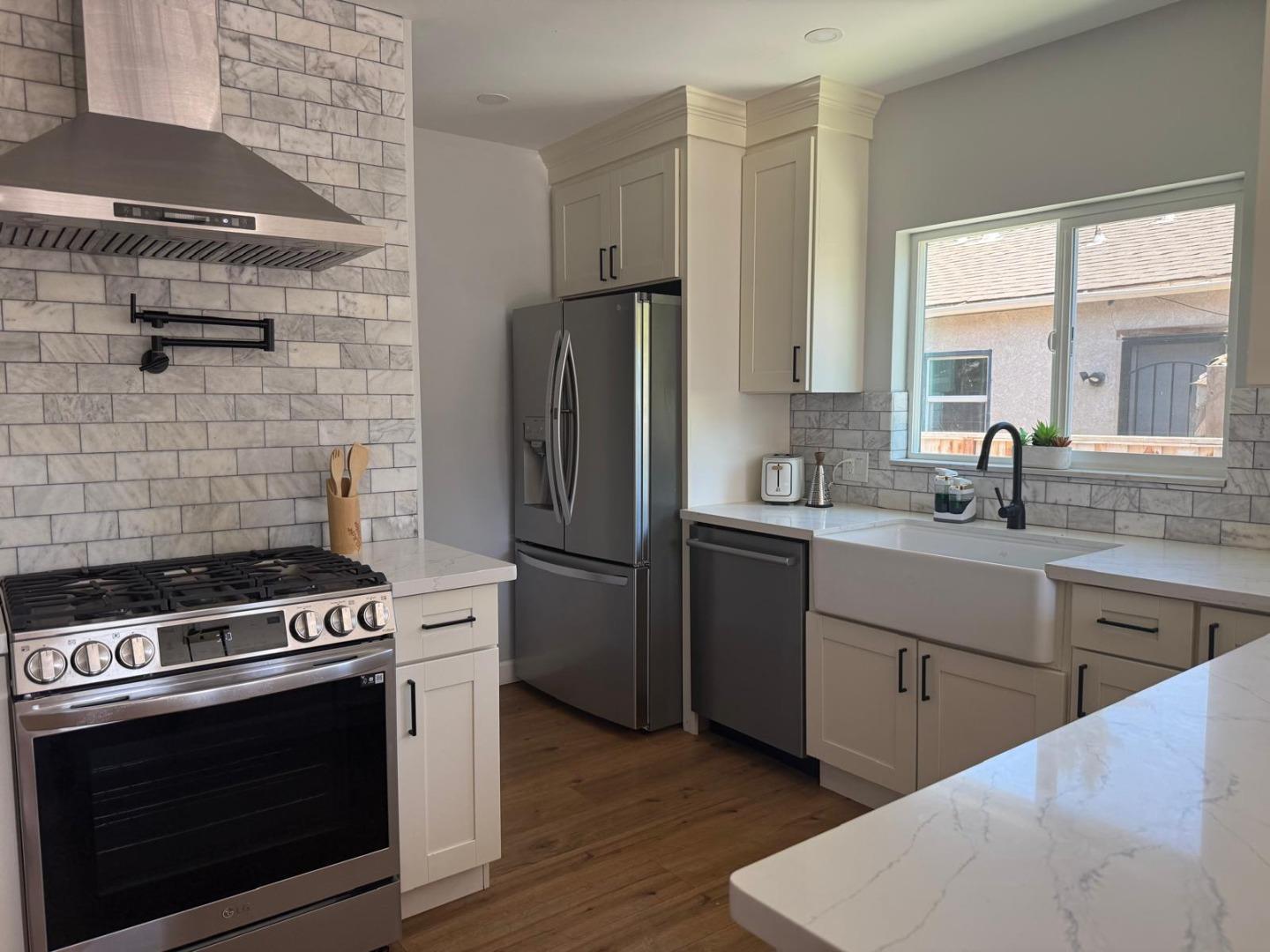 Detail Gallery Image 9 of 18 For 1170 Cotter Way, Hayward,  CA 94541 - 3 Beds | 2 Baths