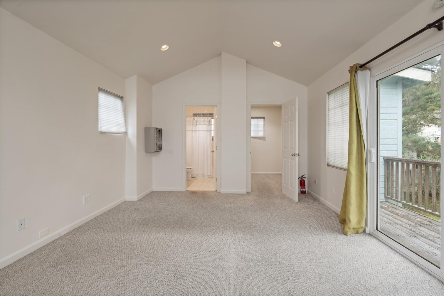 Detail Gallery Image 10 of 12 For 1223 Funston Ave, Pacific Grove,  CA 93950 - 3 Beds | 2 Baths