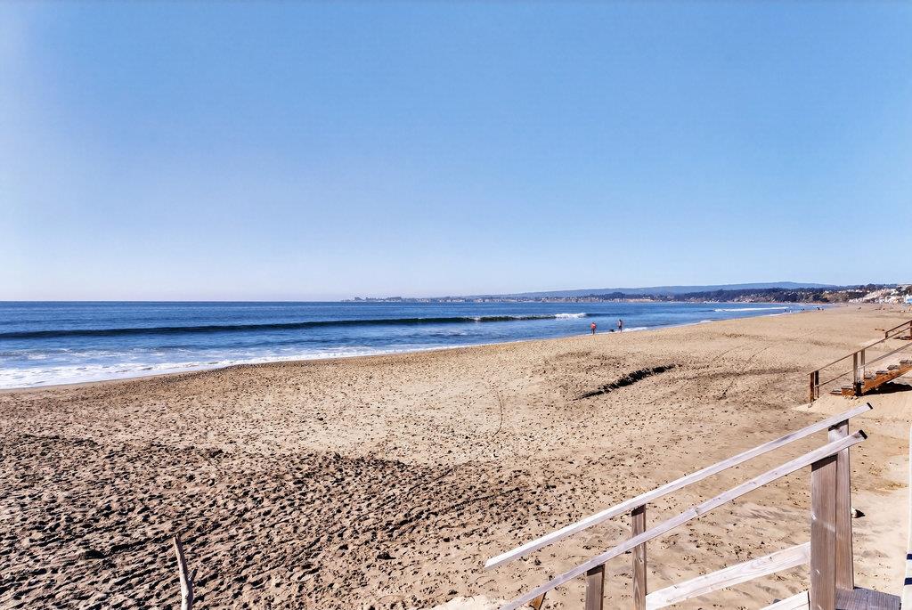 Detail Gallery Image 40 of 48 For 619 Beach Dr, Aptos,  CA 95003 - – Beds | – Baths