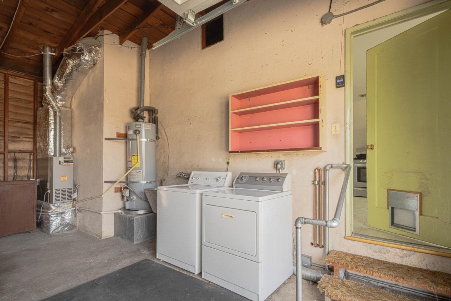 Detail Gallery Image 36 of 37 For 1960 Luzern St, Seaside,  CA 93955 - 3 Beds | 2 Baths