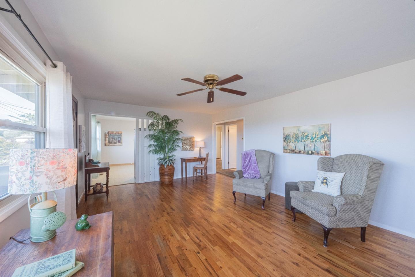 Detail Gallery Image 6 of 37 For 1960 Luzern St, Seaside,  CA 93955 - 3 Beds | 2 Baths