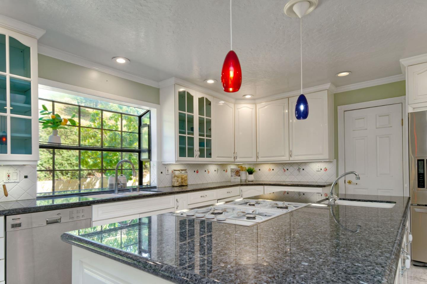 Detail Gallery Image 18 of 46 For 7790 Lost View Rd, San Jose,  CA 95120 - 5 Beds | 4 Baths