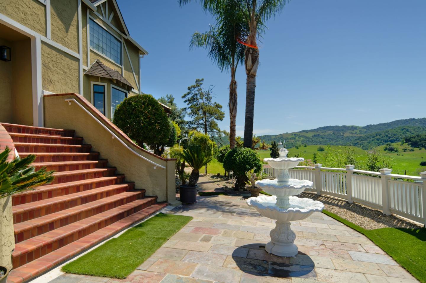 Detail Gallery Image 3 of 46 For 7790 Lost View Rd, San Jose,  CA 95120 - 5 Beds | 4 Baths