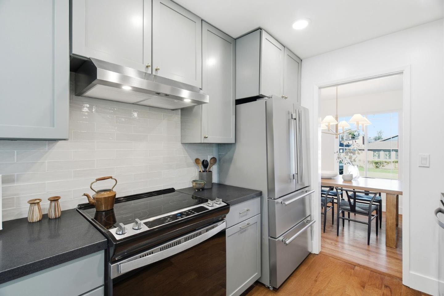 Detail Gallery Image 9 of 26 For 2245 Charleston Ave, San Bruno,  CA 94066 - 3 Beds | 2 Baths