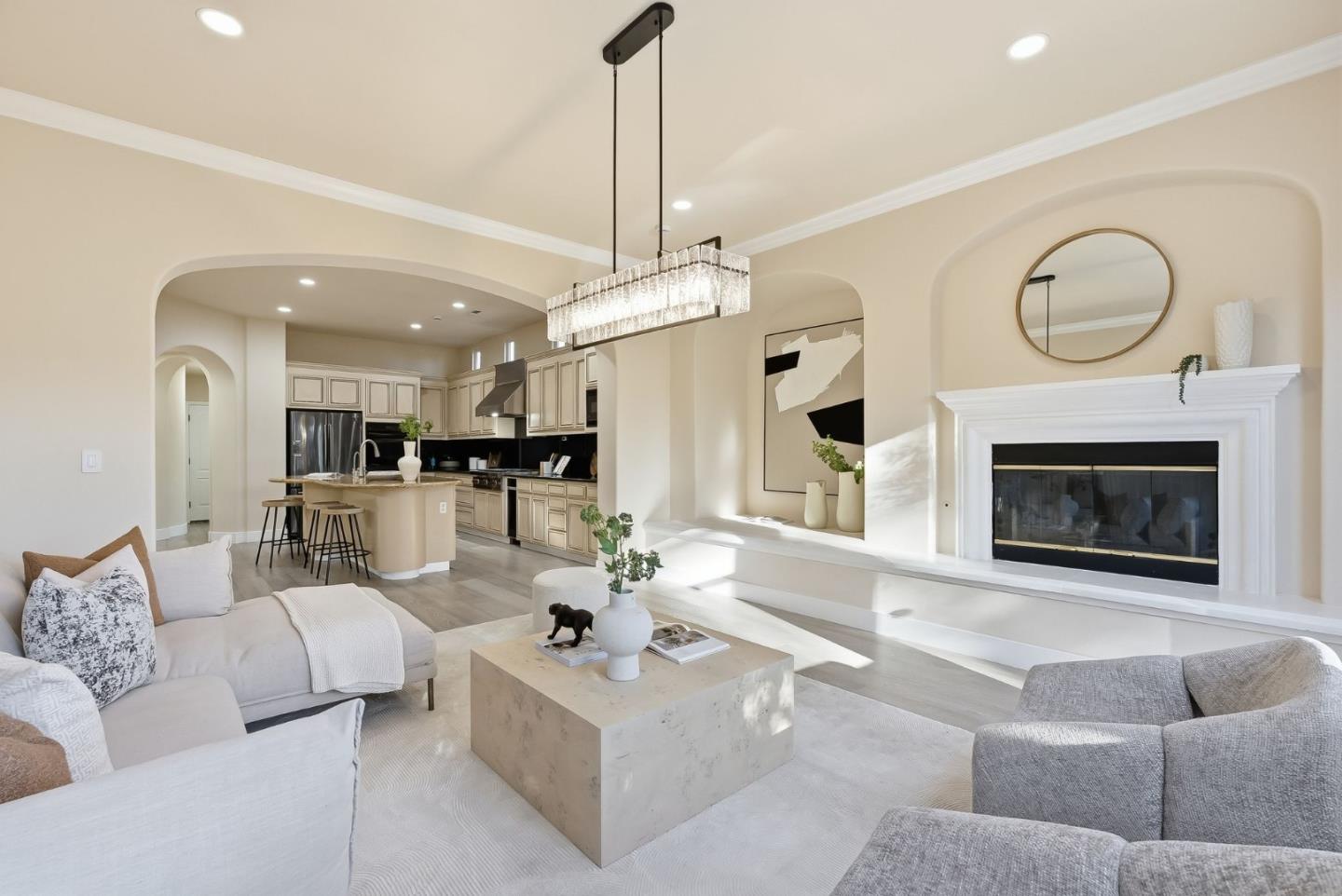 Detail Gallery Image 15 of 37 For 2631 Club Dr, Gilroy,  CA 95020 - 5 Beds | 3/1 Baths