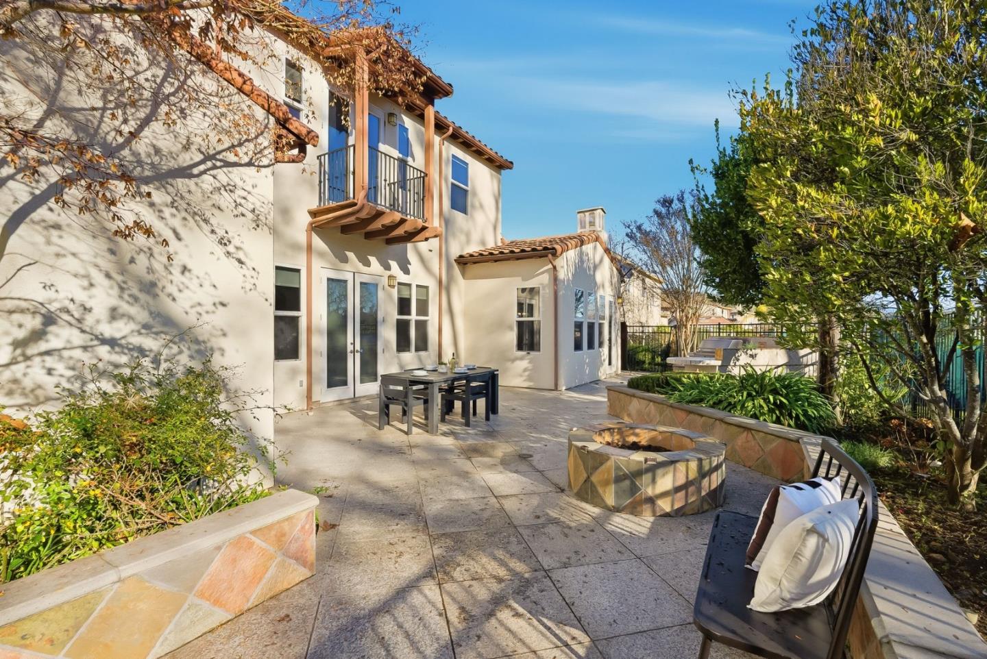 Detail Gallery Image 32 of 37 For 2631 Club Dr, Gilroy,  CA 95020 - 5 Beds | 3/1 Baths