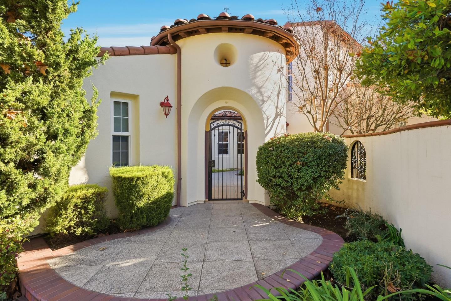 Detail Gallery Image 35 of 37 For 2631 Club Dr, Gilroy,  CA 95020 - 5 Beds | 3/1 Baths