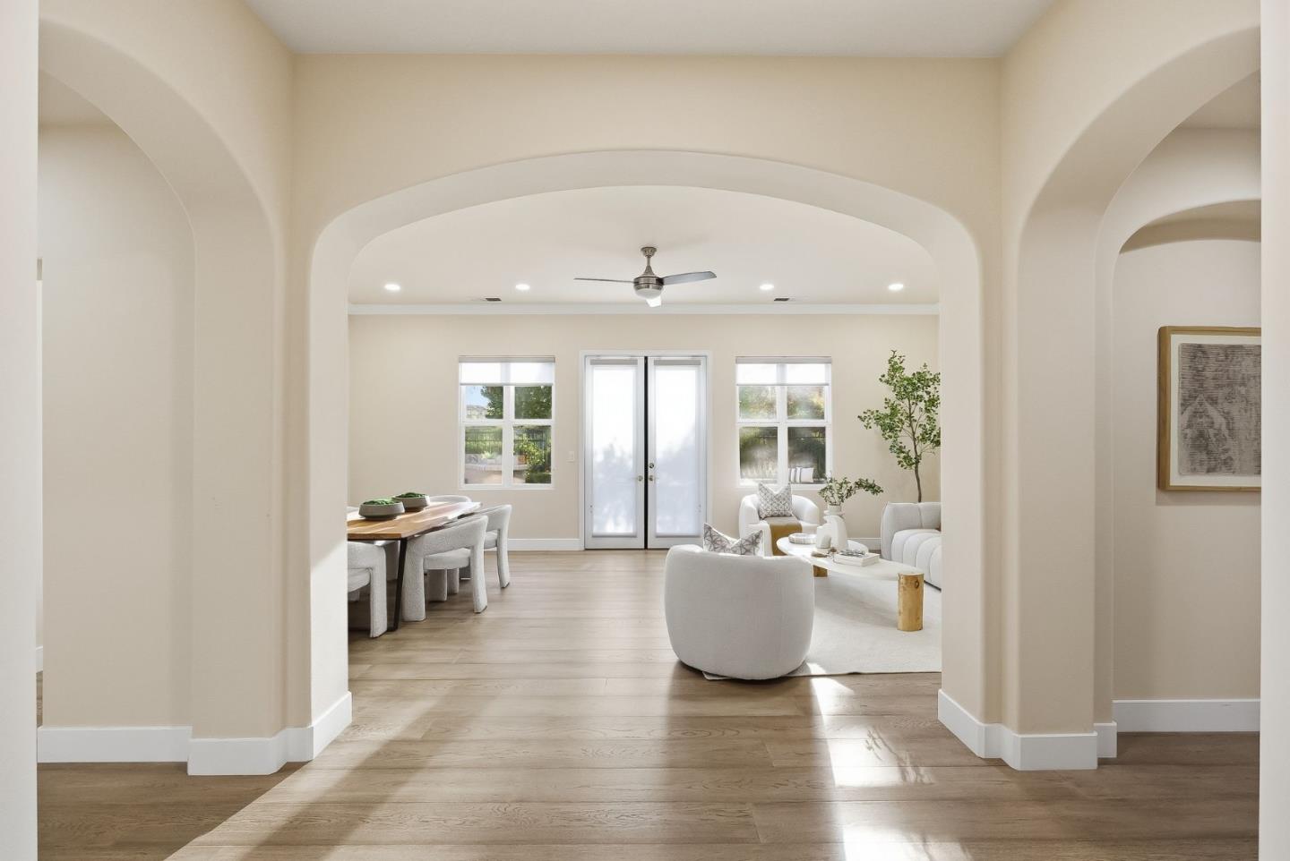 Detail Gallery Image 5 of 37 For 2631 Club Dr, Gilroy,  CA 95020 - 5 Beds | 3/1 Baths