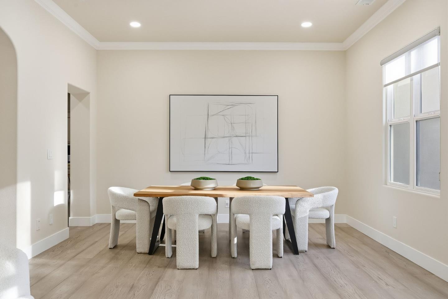 Detail Gallery Image 6 of 37 For 2631 Club Dr, Gilroy,  CA 95020 - 5 Beds | 3/1 Baths