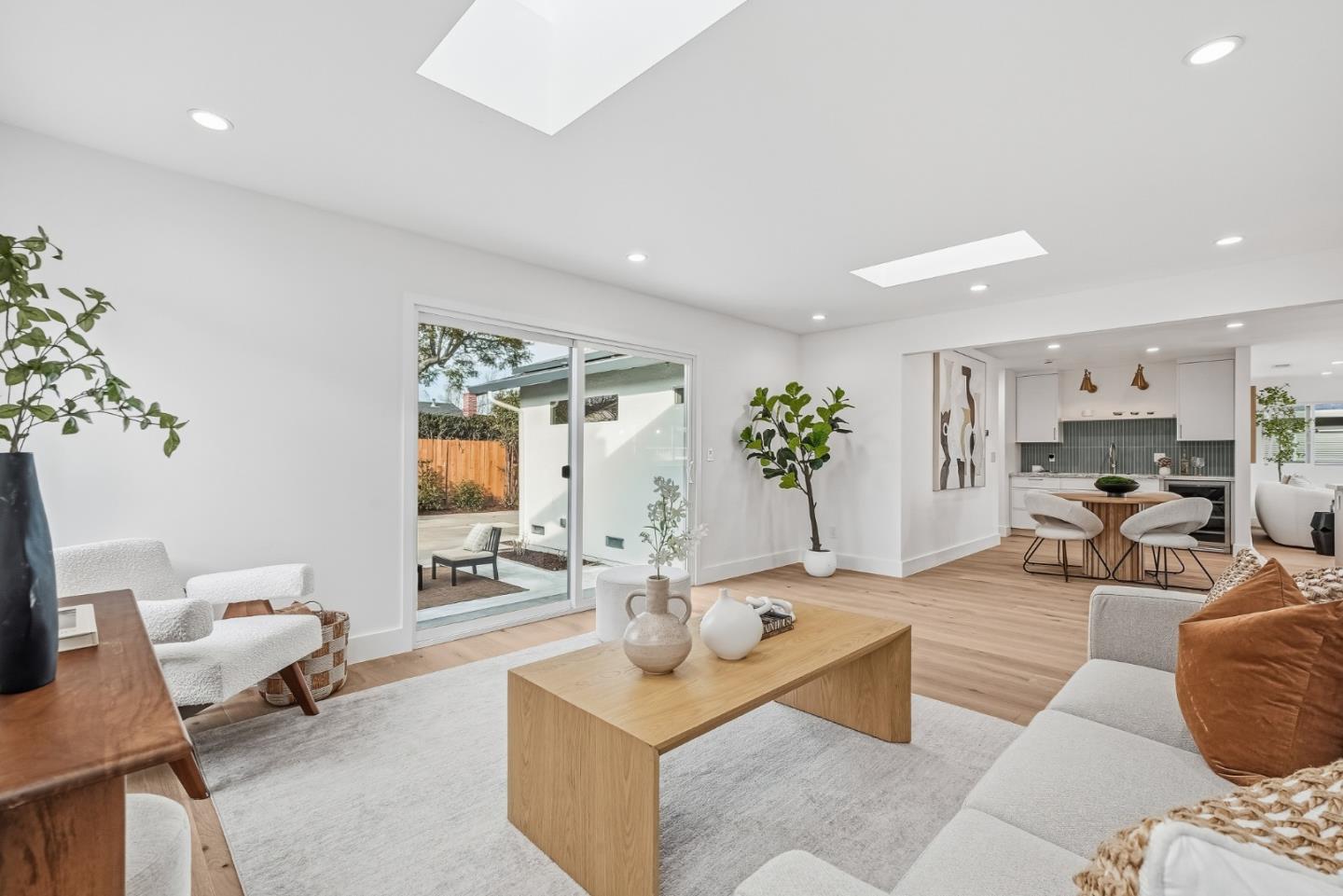 Detail Gallery Image 17 of 41 For 797 Fife Way, Sunnyvale,  CA 94087 - 3 Beds | 2 Baths