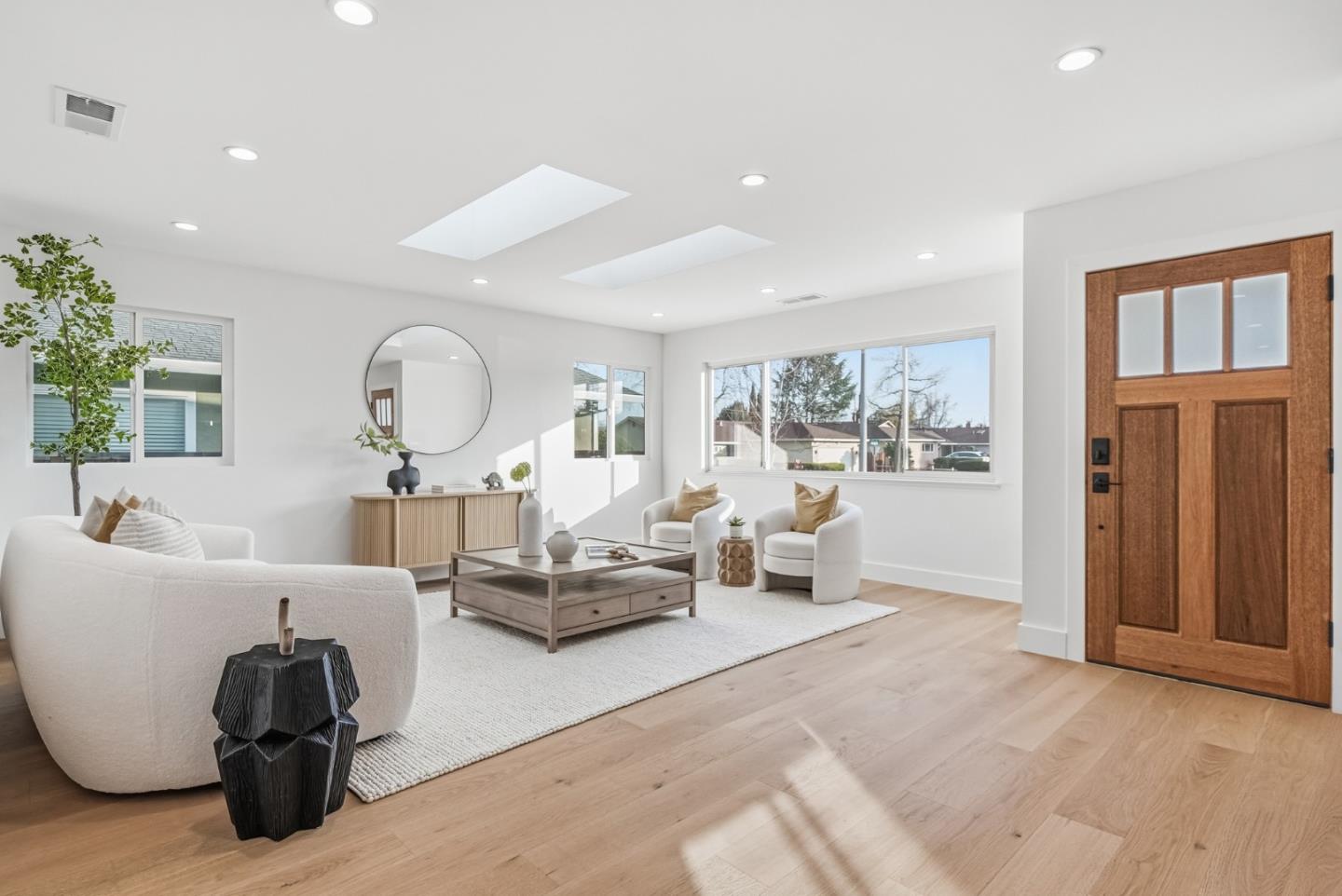 Detail Gallery Image 9 of 41 For 797 Fife Way, Sunnyvale,  CA 94087 - 3 Beds | 2 Baths