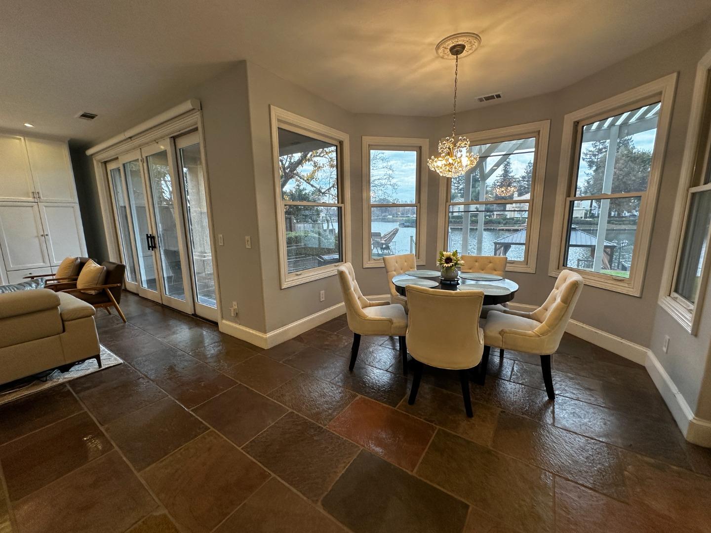 Detail Gallery Image 22 of 53 For 4824 Longcove Dr, Stockton,  CA 95219 - 4 Beds | 3/1 Baths