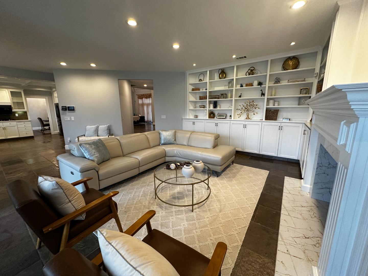 Detail Gallery Image 24 of 53 For 4824 Longcove Dr, Stockton,  CA 95219 - 4 Beds | 3/1 Baths