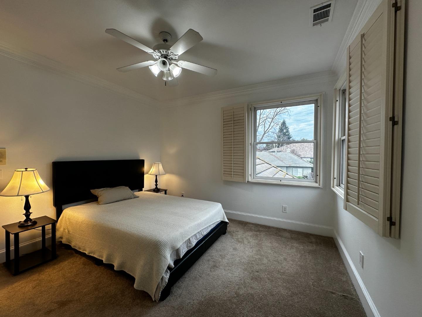 Detail Gallery Image 42 of 53 For 4824 Longcove Dr, Stockton,  CA 95219 - 4 Beds | 3/1 Baths