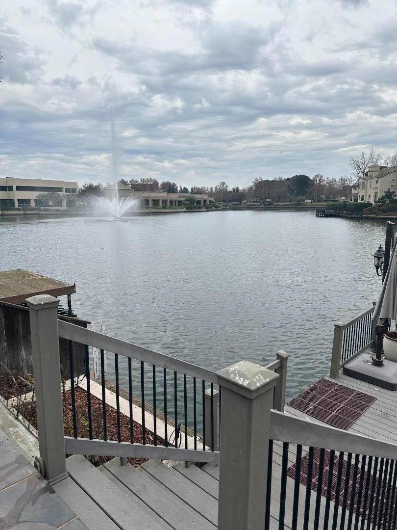 Detail Gallery Image 8 of 53 For 4824 Longcove Dr, Stockton,  CA 95219 - 4 Beds | 3/1 Baths