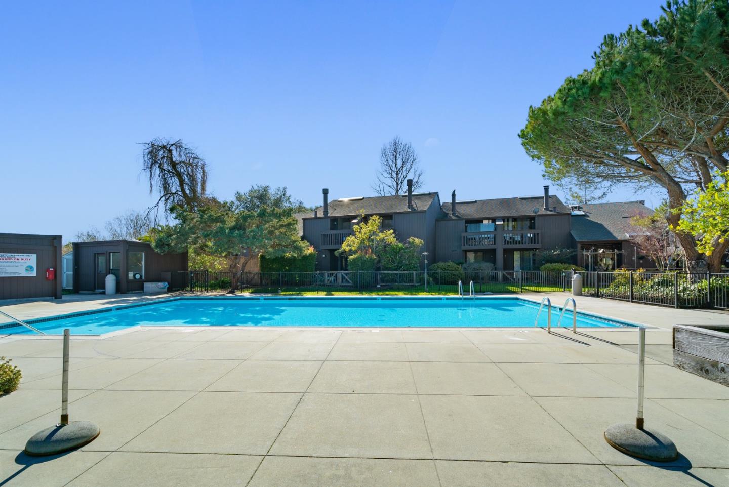 Detail Gallery Image 36 of 51 For 102 Tree Frog Ln, Santa Cruz,  CA 95060 - 2 Beds | 2 Baths