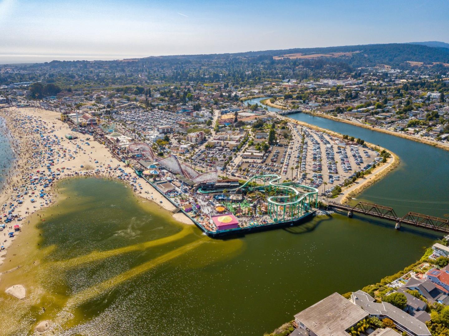 Detail Gallery Image 44 of 51 For 102 Tree Frog Ln, Santa Cruz,  CA 95060 - 2 Beds | 2 Baths