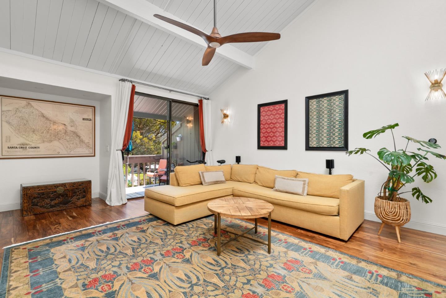 Detail Gallery Image 6 of 51 For 102 Tree Frog Ln, Santa Cruz,  CA 95060 - 2 Beds | 2 Baths