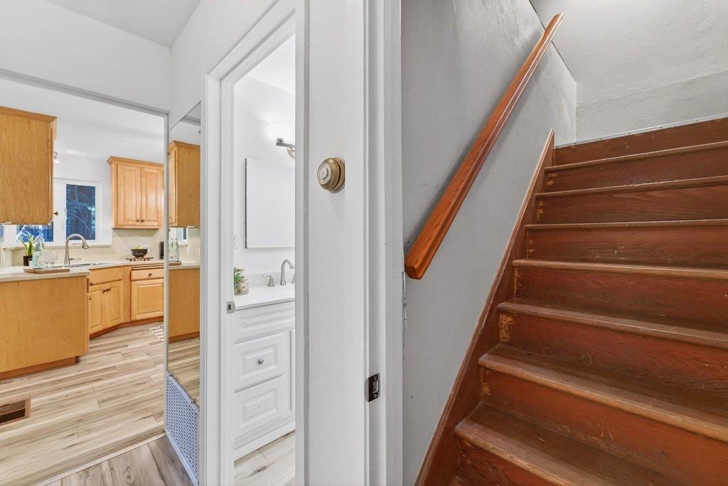 Detail Gallery Image 25 of 55 For 8472 Empire Grade, Santa Cruz,  CA 95060 - 2 Beds | 1 Baths