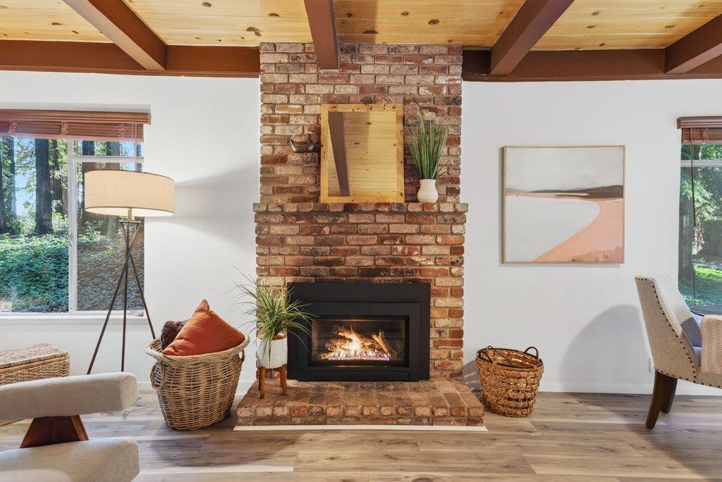 Detail Gallery Image 8 of 55 For 8472 Empire Grade, Santa Cruz,  CA 95060 - 2 Beds | 1 Baths