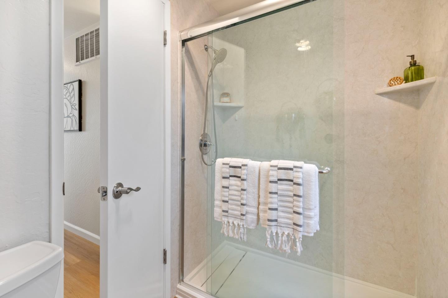 Detail Gallery Image 26 of 34 For 108 Jessie St, Santa Cruz,  CA 95060 - 3 Beds | 2 Baths