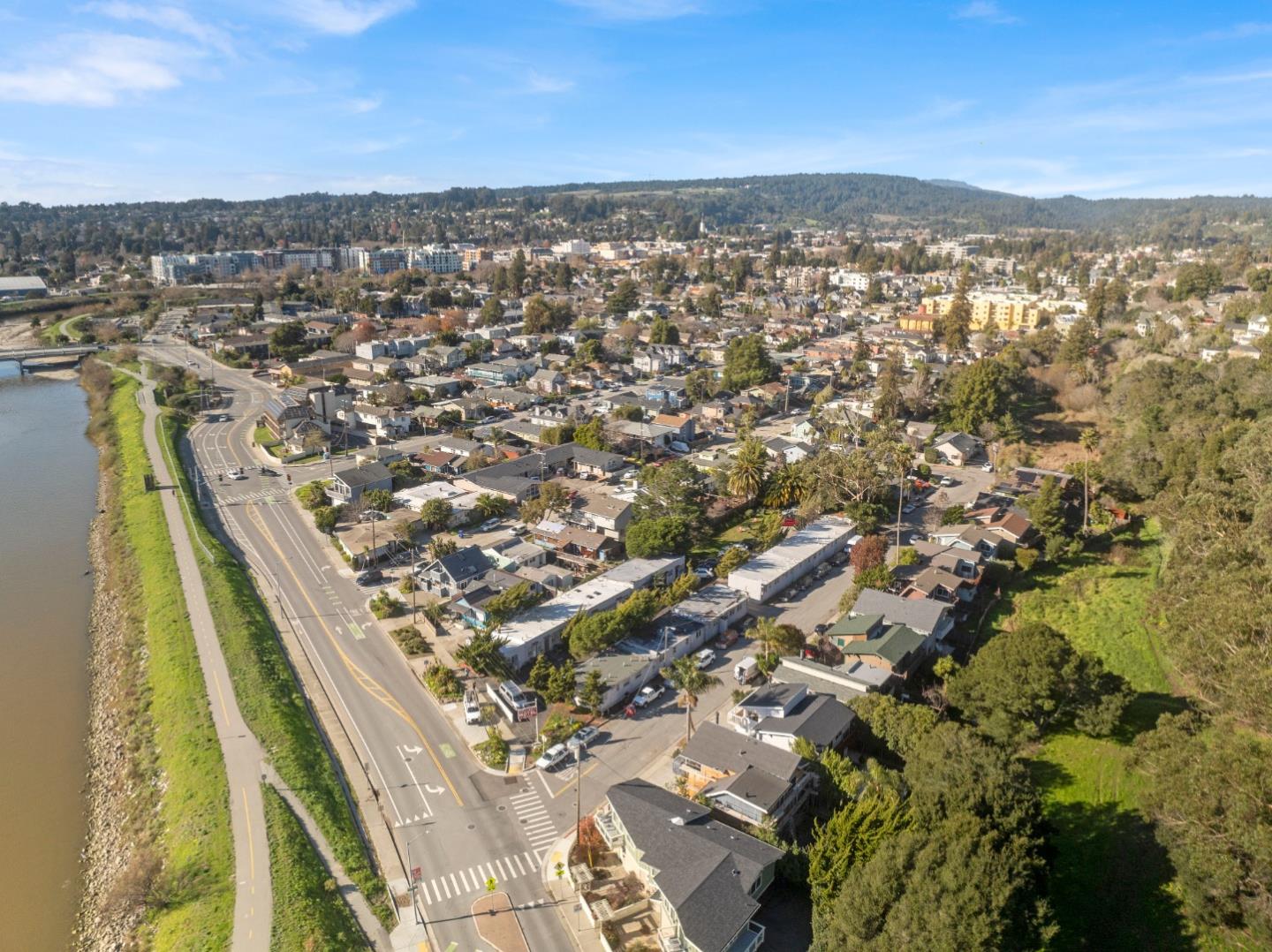 Detail Gallery Image 33 of 34 For 108 Jessie St, Santa Cruz,  CA 95060 - 3 Beds | 2 Baths