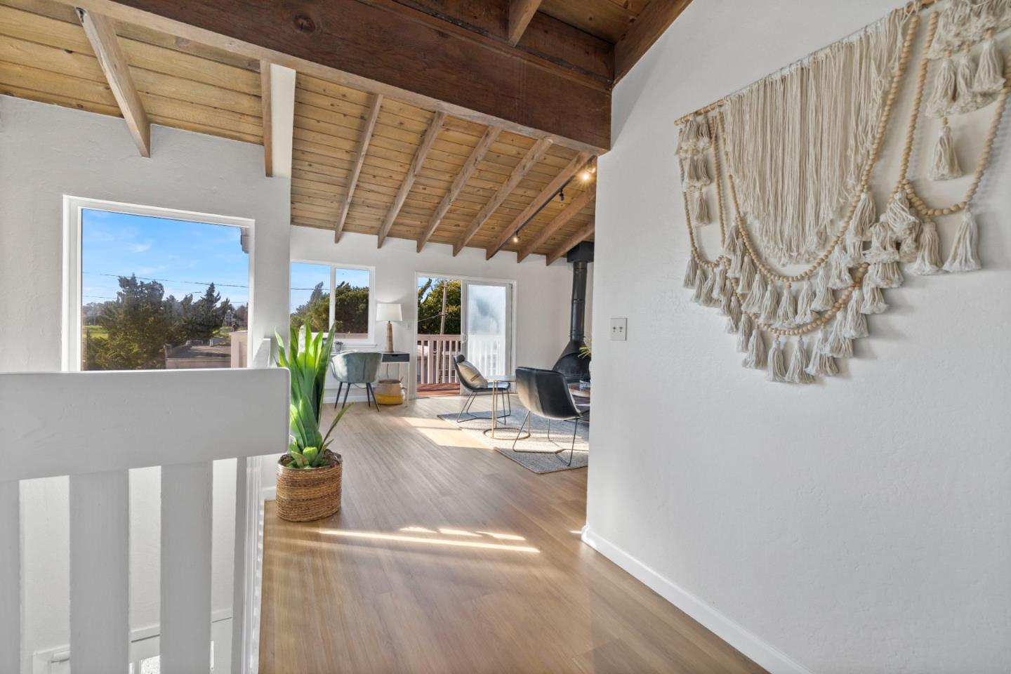 Detail Gallery Image 7 of 34 For 108 Jessie St, Santa Cruz,  CA 95060 - 3 Beds | 2 Baths