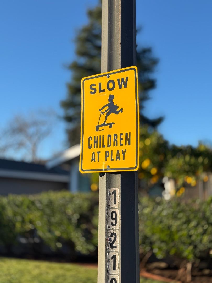 Detail Gallery Image 21 of 24 For 211 Drakes Bay Ave, Los Gatos,  CA 95032 - 3 Beds | 2 Baths