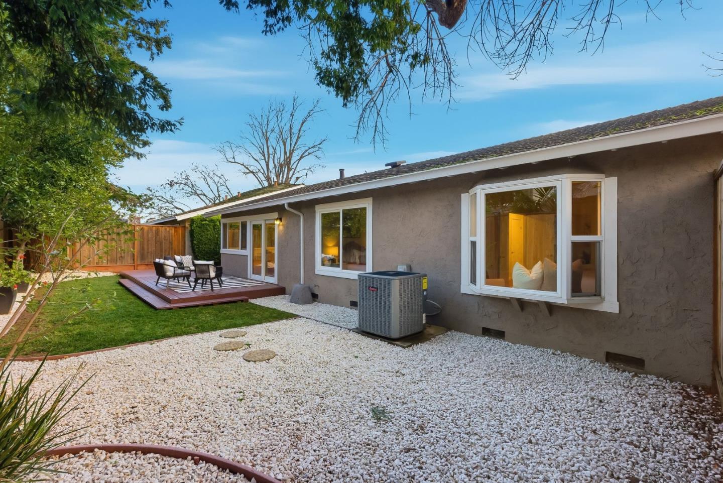 Detail Gallery Image 5 of 24 For 211 Drakes Bay Ave, Los Gatos,  CA 95032 - 3 Beds | 2 Baths