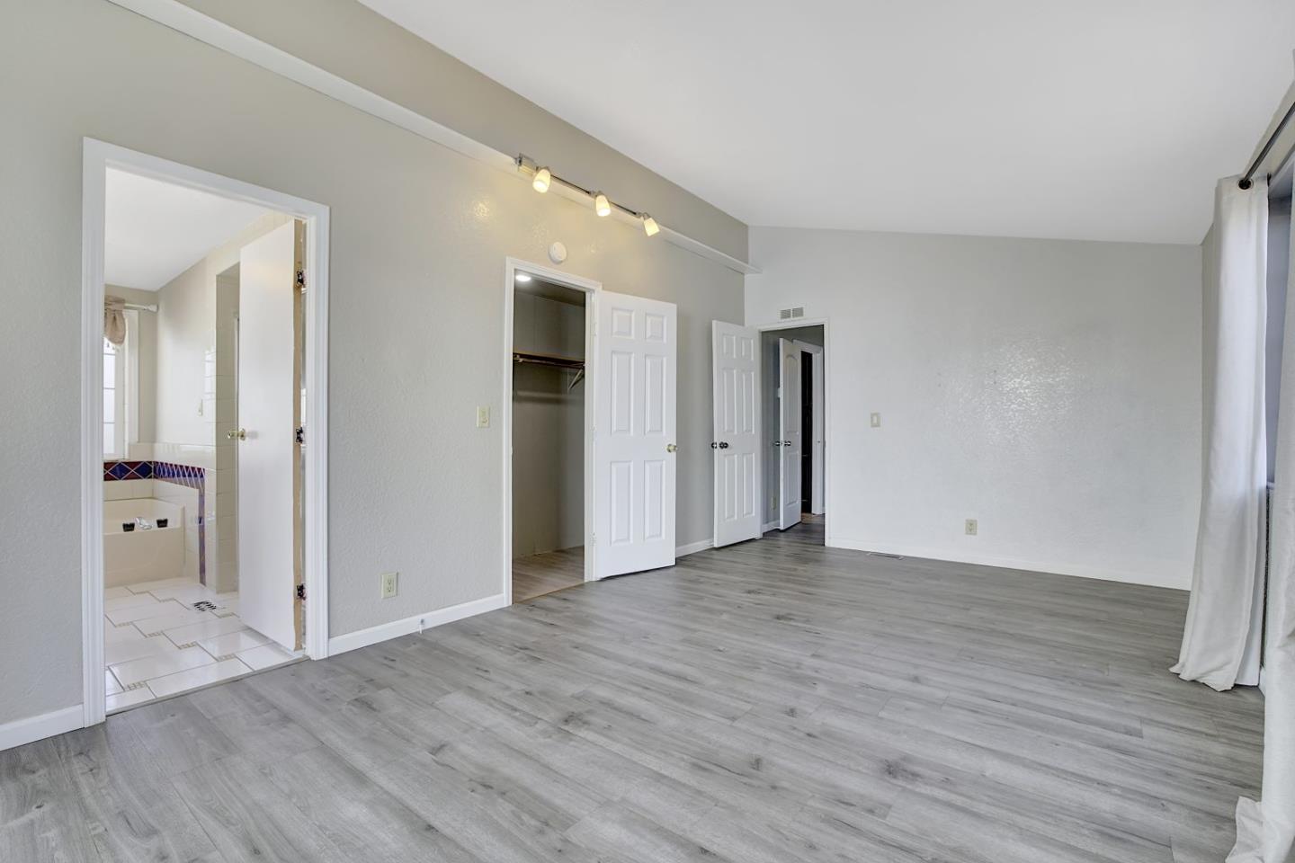 Detail Gallery Image 15 of 34 For 866 Spindrift #866,  San Jose,  CA 95134 - 3 Beds | 2 Baths